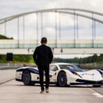 「最高速438.7km/hに到達！日本企業が手掛けたマシンが「世界最速の電動ハイパーカー」としてギネス認定」の7枚目の画像ギャラリーへのリンク