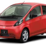 「世界初となる量産EVの三菱自動車「i-MiEV」。EV時代を切り開くという重要な役割を果たした【歴史に残るクルマと技術073】」の6枚目の画像ギャラリーへのリンク