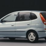 「憶えてる？ 日産「ティーノ」が2列6人乗りのユニークなパッケージングで登場、189.6万円～…でも1代限りで終了【今日は何の日？12月22日】」の3枚目の画像ギャラリーへのリンク