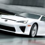 「欧州のスーパーカーと真っ向勝負！の「レクサスLFA」、トヨタ渾身の和製スーパーカー、その先進技術を探る【歴史に残るクルマと技術075】」の16枚目の画像ギャラリーへのリンク