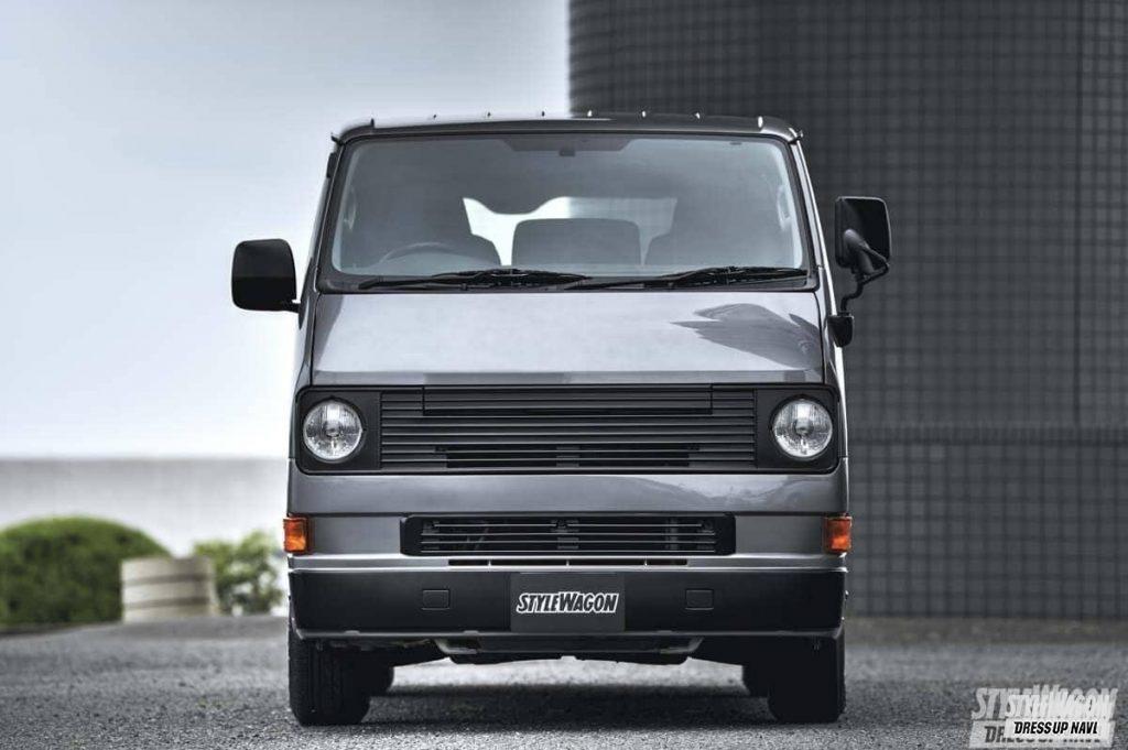 なんだあの顔は ヴァナゴンフェイスのコンプリートカーに夢中 エアロ カスタム トヨタ ハイエース スタイルワゴン ドレスアップナビ なんだあの顔は ヴァナゴンフェイスのコンプリートカーに夢中 エアロ カスタム トヨタ ハイエース スタイルワゴン ドレスアップナビ