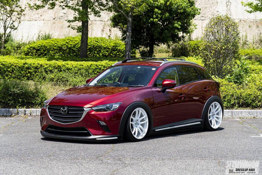 車高短系suv Vol1 エアサス派のcx 3と車高調派のcx 5 クーペのようなローフォルムが渋い スタイルワゴン ドレスアップナビ