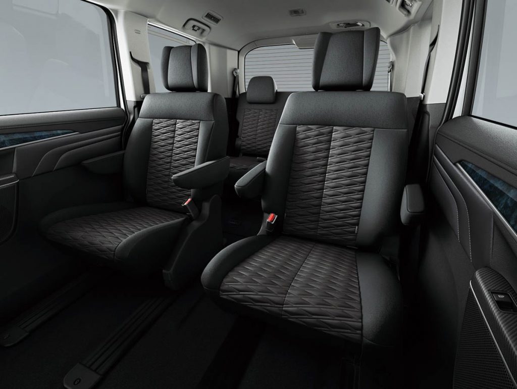 後席が快適すぎる 2列目 キャプテンシート のおすすめミニバン6車種 スタイルワゴン ドレスアップナビ