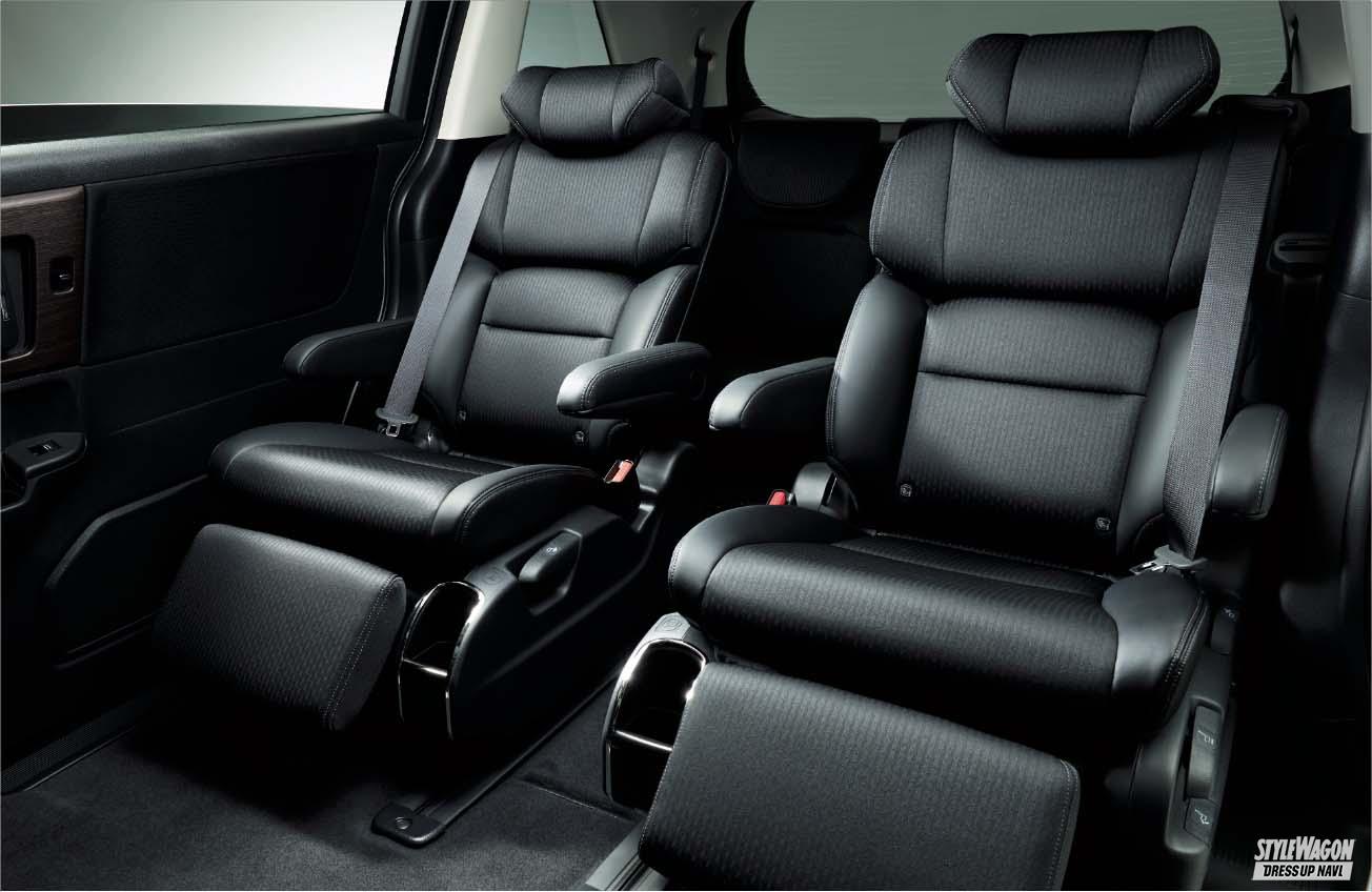 後席が快適すぎる!! 2列目「キャプテンシート」のおすすめミニバン6車種 画像ギャラリー ( 1枚目 / 全13枚 ） ｜ スタイルワゴン
