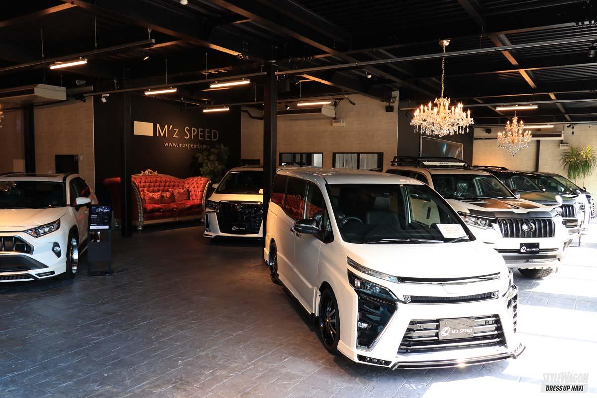 リセールで賢いのは購入後3 5年で手放すこと ドレスアップされたコンプリートでの新車購入もアリ 純正車とは違う圧倒的な存在感が魅力 画像ギャラリー 3枚目 全8枚 スタイルワゴン ドレスアップナビ