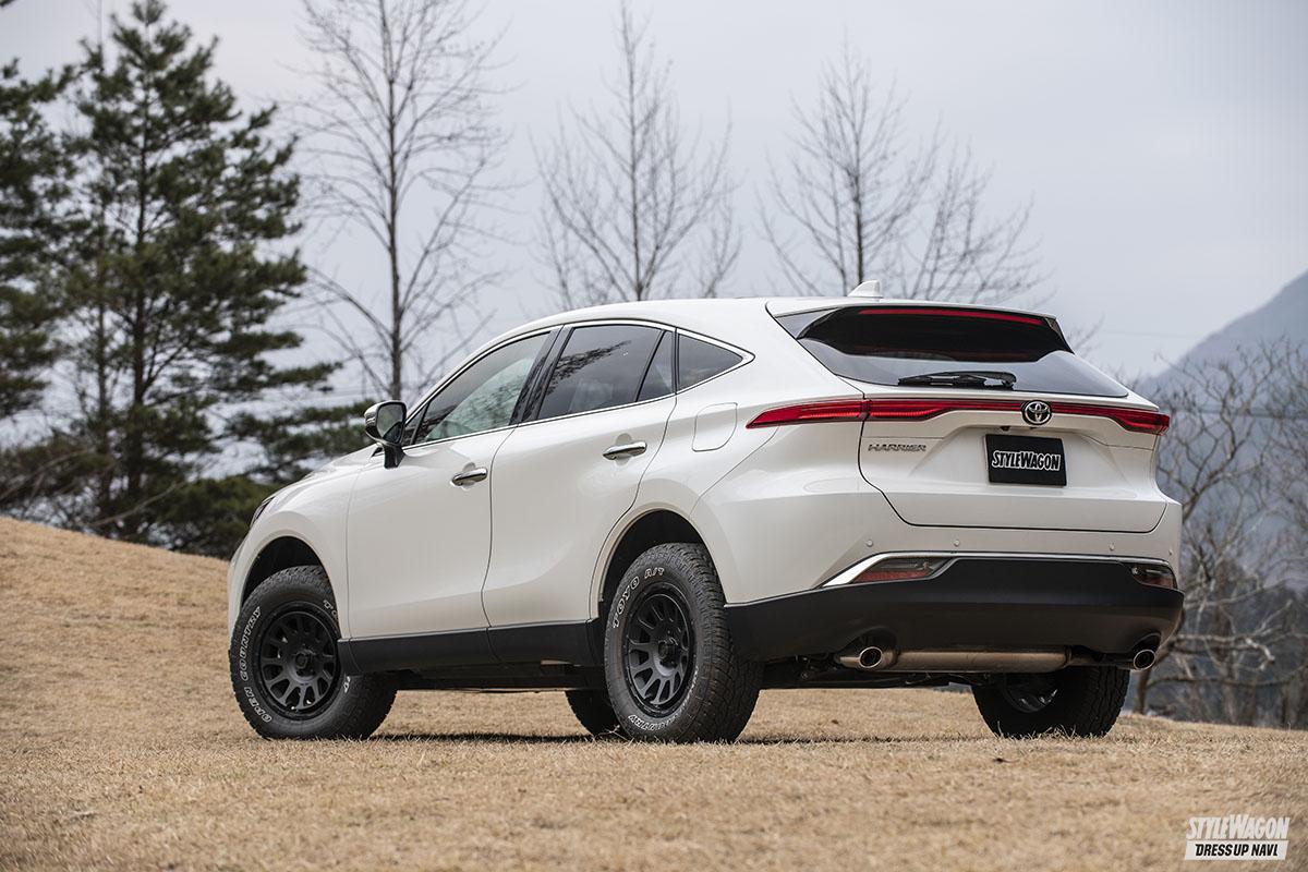 トヨタ 80系ハリアー らしくないオフ系カスタムで街もアウトドアも似合う 街オフ ハリアーを目指す Vol 1 画像ギャラリー 6枚目 全12枚 スタイルワゴン ドレスアップナビ