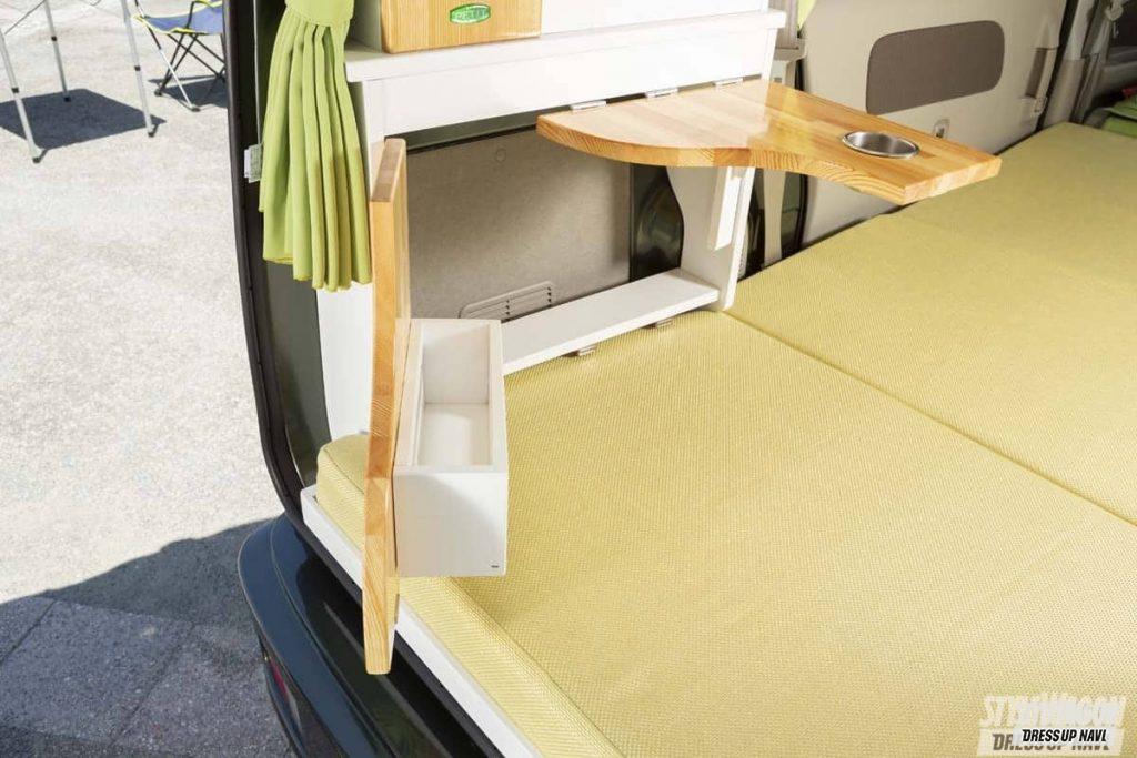 「厚みのあるベッドマットが快適！　収納力も高くお洒落なデザインが美点！｜スズキ・エブリイ｜ライトキャンパースタイル2021」の5枚目の画像