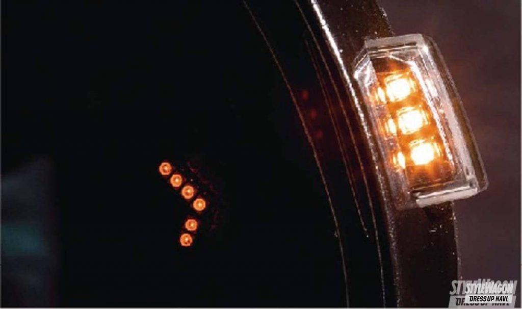 「200系ハイエース＆レジアスエースから！　新色イエローが映える！　LEDウインカー付きの使えるドアミラーレンズ！｜ヒカリモノ カスタム」の5枚目の画像