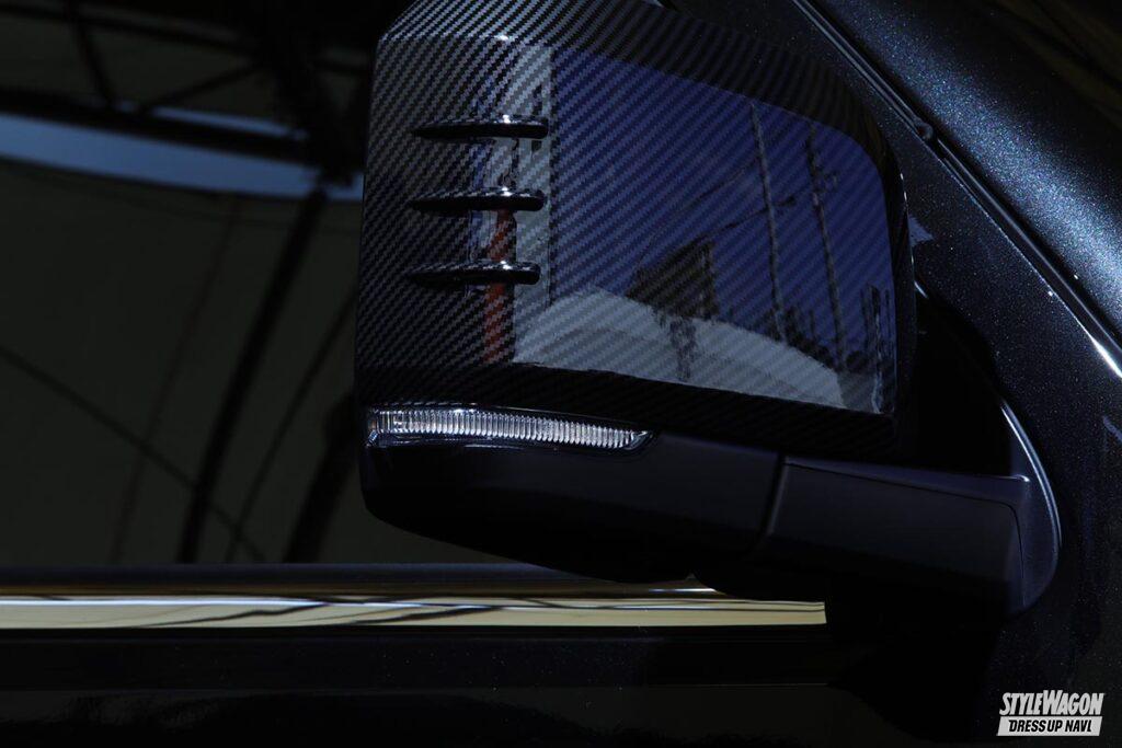 「【トヨタ・200系ハイエース】オープニングライト機能を搭載したドアミラーウインカー！　最新バージョンX（カイ）は、シンプルなクリアレンズ仕様!!」の2枚目の画像