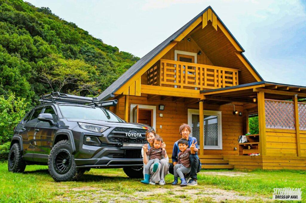 家族の愛があふれ出る!? US感溢れるRAV4を駆りキャンプな日々