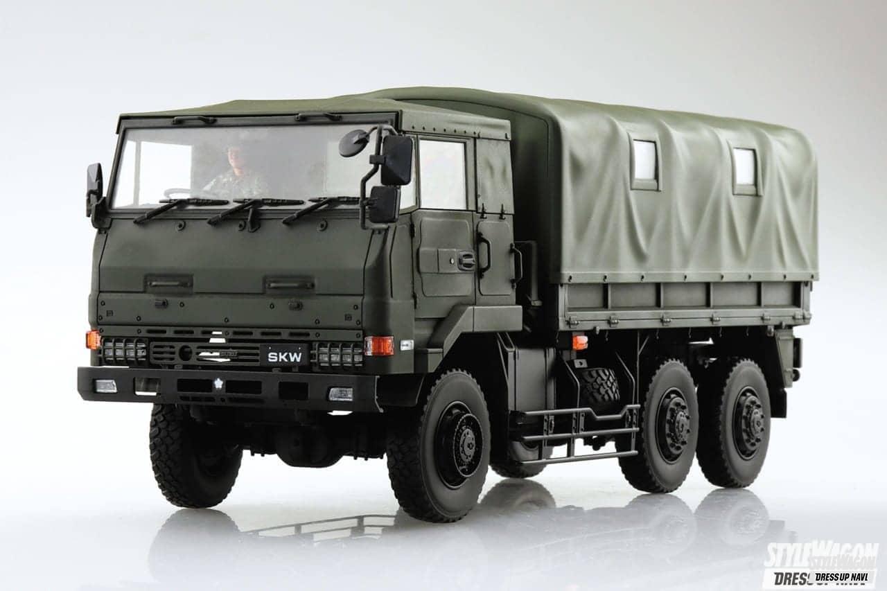 街で見掛ける自衛隊車両といえばコレ 自衛隊が誇る ワークホース の１ ３５スケール リアルに再現された３トン半汎用トラック スタイルワゴン ドレスアップナビ