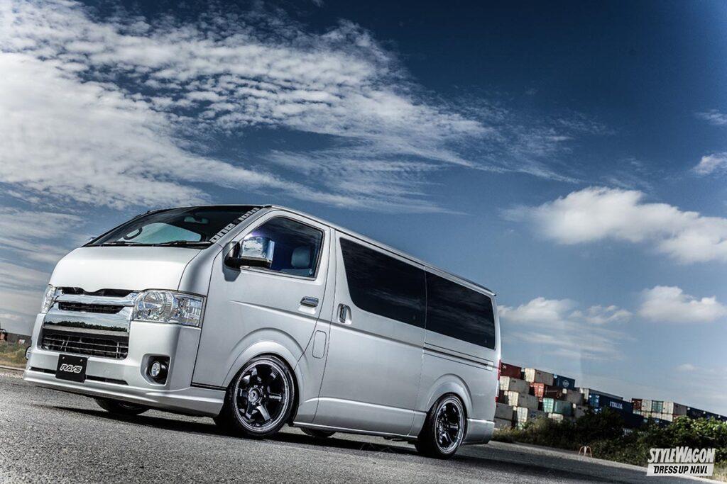 いまホントに売れている15本試し履き! 鍛造ホイールの金字塔