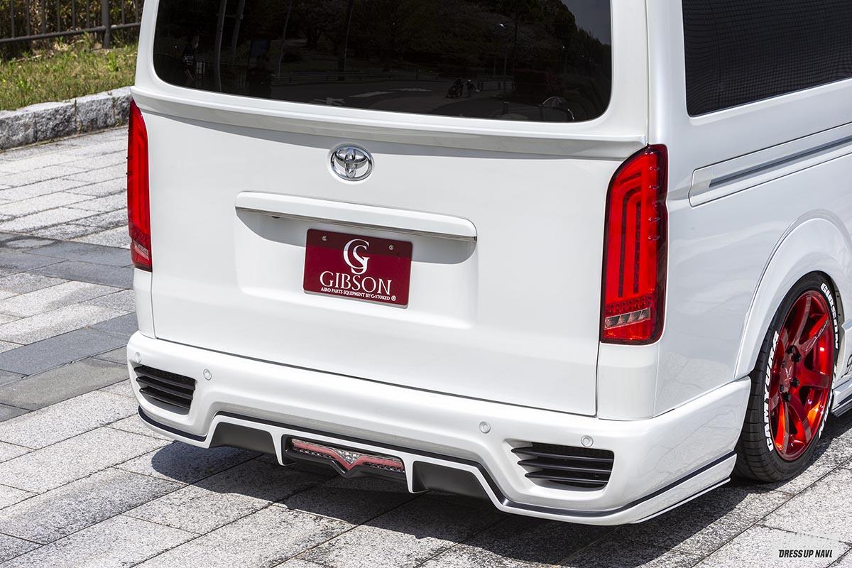 レーシングライク箱車っ ストリートスタイルも似合うハイエース 第3弾 刺激的なエアロキットで 超ハイパーなスタイルに 画像ギャラリー 8枚目 全13枚 スタイルワゴン ドレスアップナビ