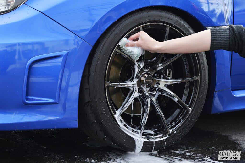 「洗車の基本は要点をしっかり抑えるべし！　正しい洗車術でピカピカを手に入れる【洗車大作戦 Vol.1】」の4枚目の画像