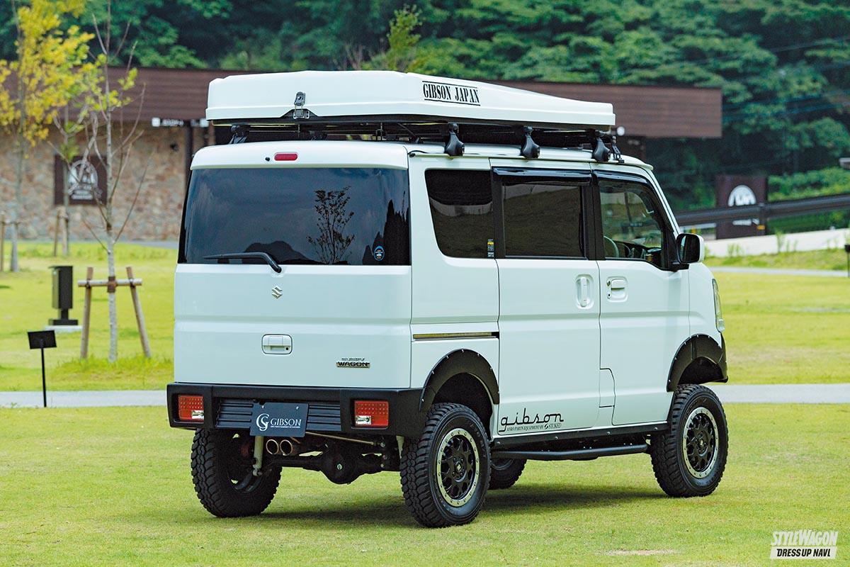 車中泊よりも簡単で快適だった 屋根の上で快眠する 車上泊キャンプ はじめてみませんか 外遊びに最適なスズキ エブリイをアウトドアカスタム 画像ギャラリー 2枚目 全7枚 スタイルワゴン ドレスアップナビ