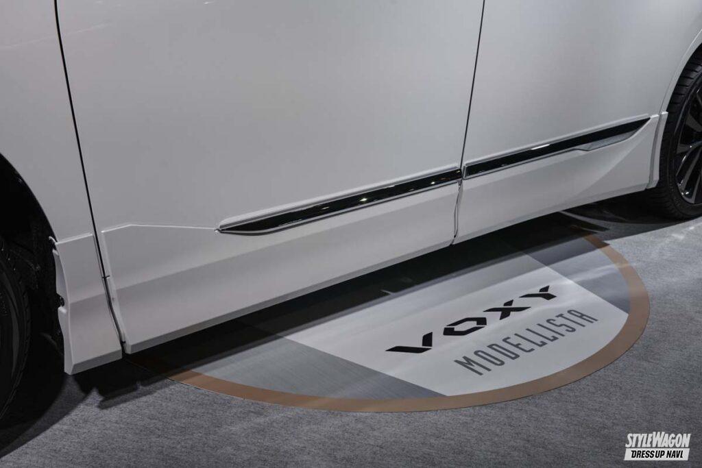 「【新型トヨタ・ヴォクシー（90系）】エアロボディの持ち味を増幅！ フロントマスクの迫力をさらに引き立てるデザイン！ #ワークス直系カスタムの深層 001」の4枚目の画像