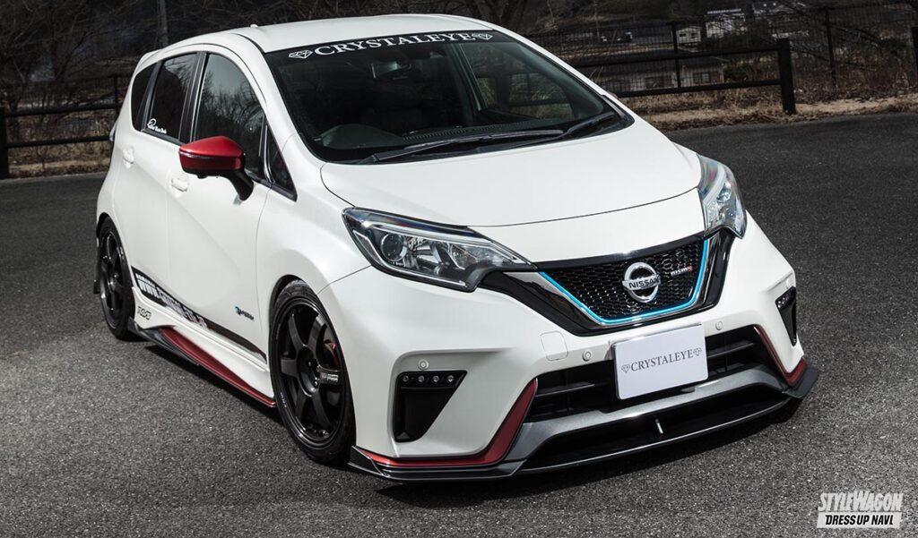 Ledテールの人気ブランド クリスタルアイ がエアロキットを製作 デビュー作は ノートnismo E12系後期 スタイルワゴン ドレスアップナビ Ledテールの人気ブランド クリスタルアイ がエアロキットを製作 デビュー作は ノートnismo E12系後期 スタイルワゴン ドレスアップナビ