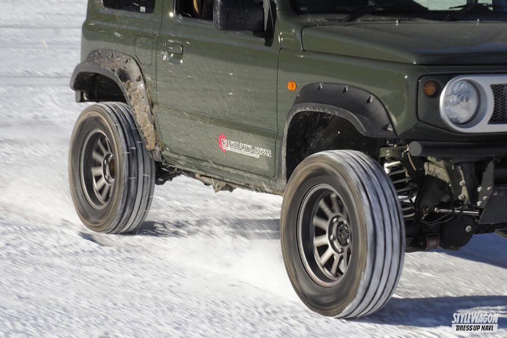 「2WDと4WDで雪道での走りはどう変わるの？　春スキー＆スノーボードへ行くならぜひチェックを！【 #ジムニーで行く雪山走行 Vol.3】」の6枚目の画像