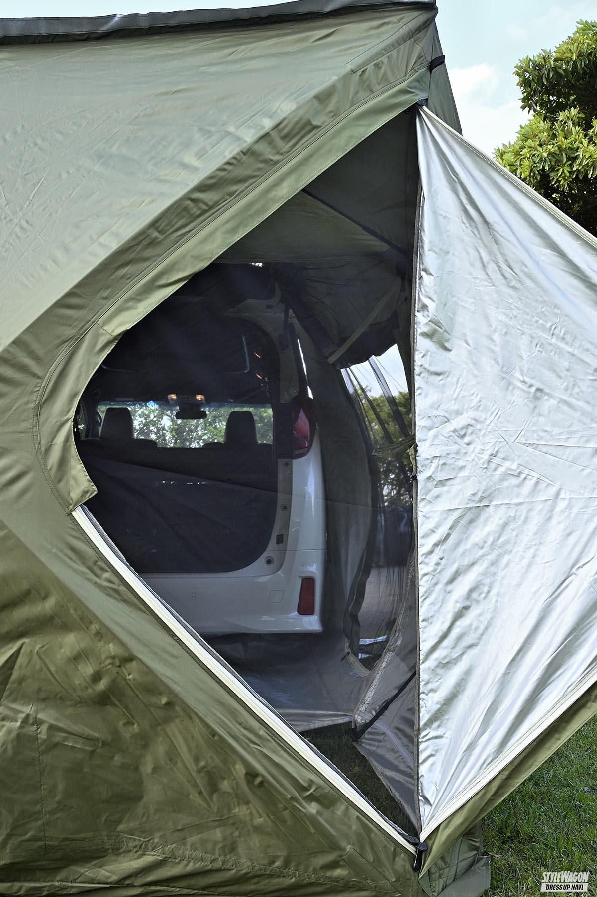 「アルファードでファミリーキャンプ！　アルパインスタイルのバックドア拡張型テントが便利すぎた！【#オシャレで便利なクルマ系ギア #001】」の8枚目の画像