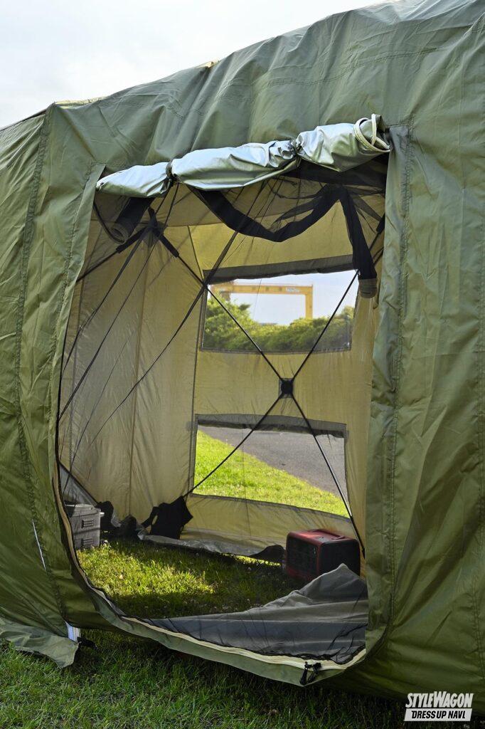 「アルファードでファミリーキャンプ！　アルパインスタイルのバックドア拡張型テントが便利すぎた！【#オシャレで便利なクルマ系ギア #001】」の9枚目の画像