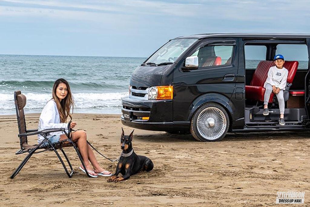 オシャレなママのセンスで 仕事車が激変しちゃった Usローライダー仕様の0系ハイエースが爆誕 スタイルワゴン ドレスアップナビ オシャレなママのセンスで 仕事車が激変しちゃった Usローライダー仕様の0系ハイエースが爆誕 スタイルワゴン ドレスアップナビ