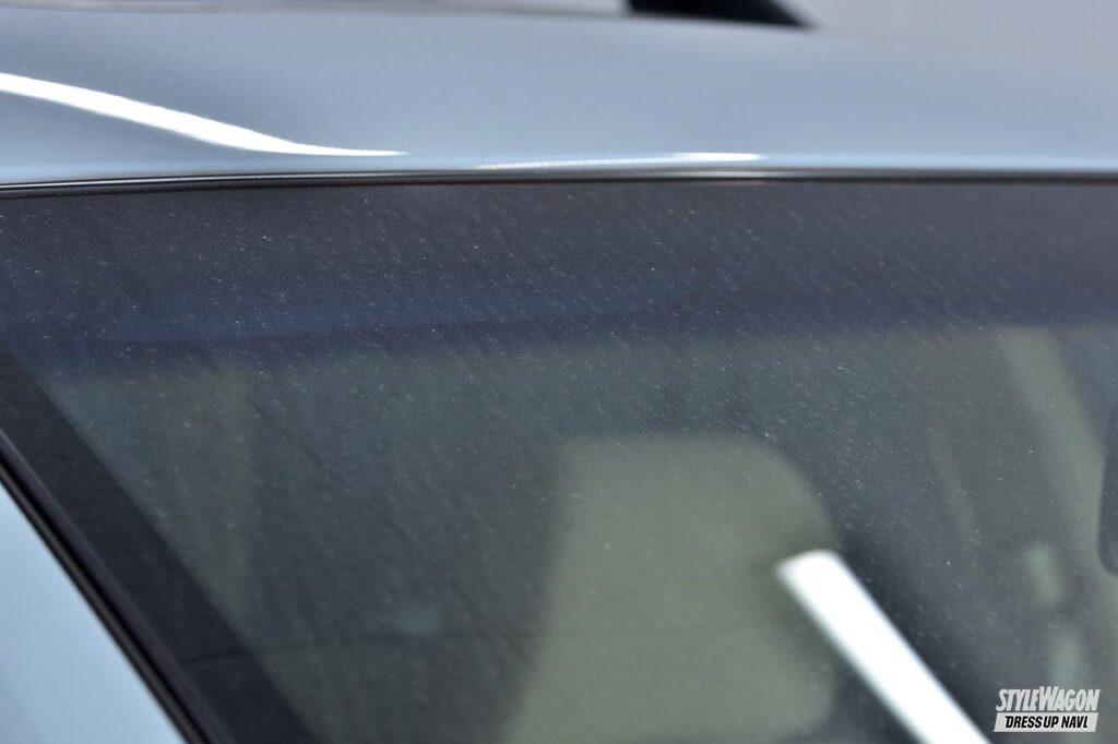 「車内からの光景がまるで違う！　水滴がコロコロと窓ガラスを転げ落ちる！　超撥水ガラスコーティング施工「KeePer LABO厚木店」へ突撃レポート　#003」の6枚目の画像