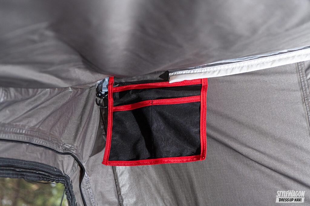 「【オススメ6選】テント収納時は薄型20cmでスマートに！　フレックスのルーフトップテントは、寝心地抜群のマットレスを採用！｜ルーフトップテントではじめる車上泊」の5枚目の画像