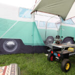 【デリカキャンプ2nd 10選】三菱デリカとワーゲンバスの2台持ち!?　いえ、キャンプサイトで目立ちまくる、ワーゲンバス仕様のテントでした！ - 202210-006-006