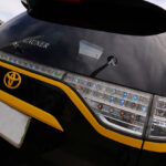 イエロー塗装で際立たせ！ アドミレイションのエアロラインに「黒×黄」の組み合わせが刺激的な、トヨタ・50エスティマ - 202211-097-005