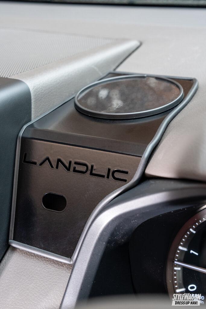 「本格的な4×4スタイルを満喫する！ ランドリックジャパンの150系トヨタ・ランドクルーザープラドは超ワイルド！」の8枚目の画像
