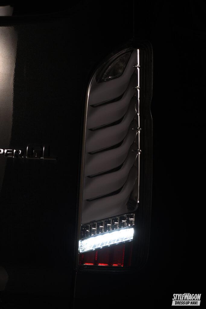 「導入したいライティングアイテムが充実してます！　ヴァレンティのジュエルシリーズで、200系ハイエースを一気にカスタマイズ！」の11枚目の画像