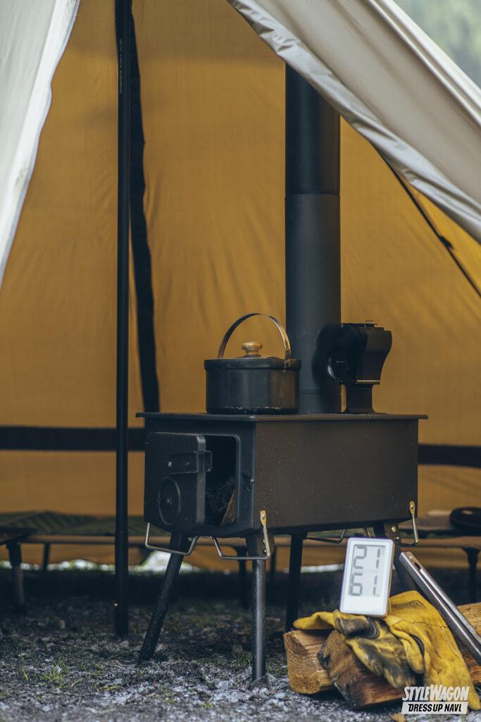 「お手頃だけど料理もできる本格派！　”KAMADO煙突”は、初めての薪ストーブに最適でした！ #オシャレで便利なクルマ系ギア 第15弾（2）」の8枚目の画像