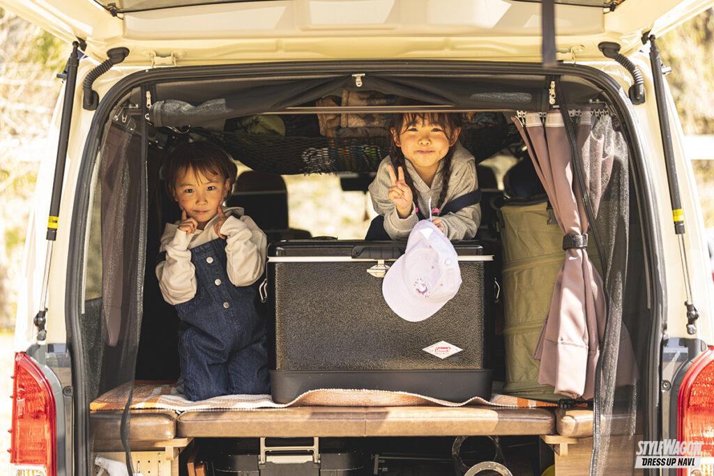 「「1ヵ月の説得」で手にしたキュートな箱バンは、家族の移動式宿泊ボックス！」の18枚目の画像