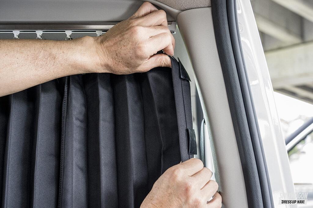 「車中泊する人必携！  新型キャラバン専用の間仕切りカーテンが便利すぎるっ！」の13枚目の画像