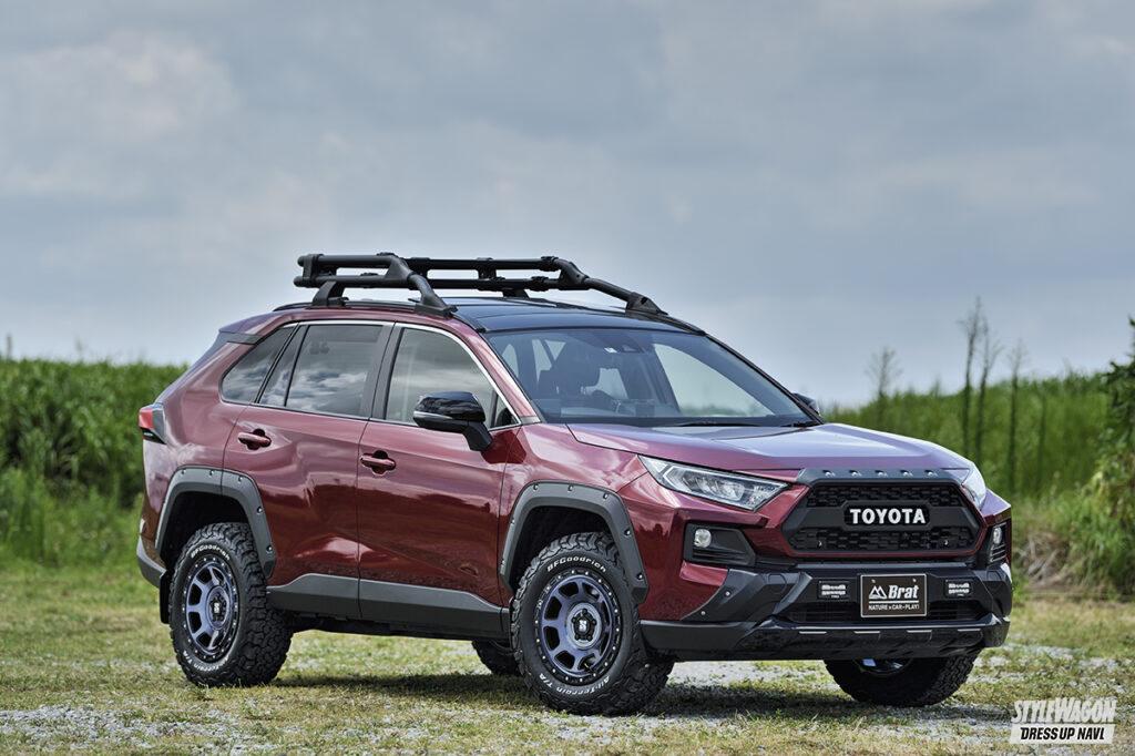 「武骨なフォルムにインディゴカラーがハマる！   MLJの最新ホイールで50系RAV4の足元が変わる！」の2枚目の画像