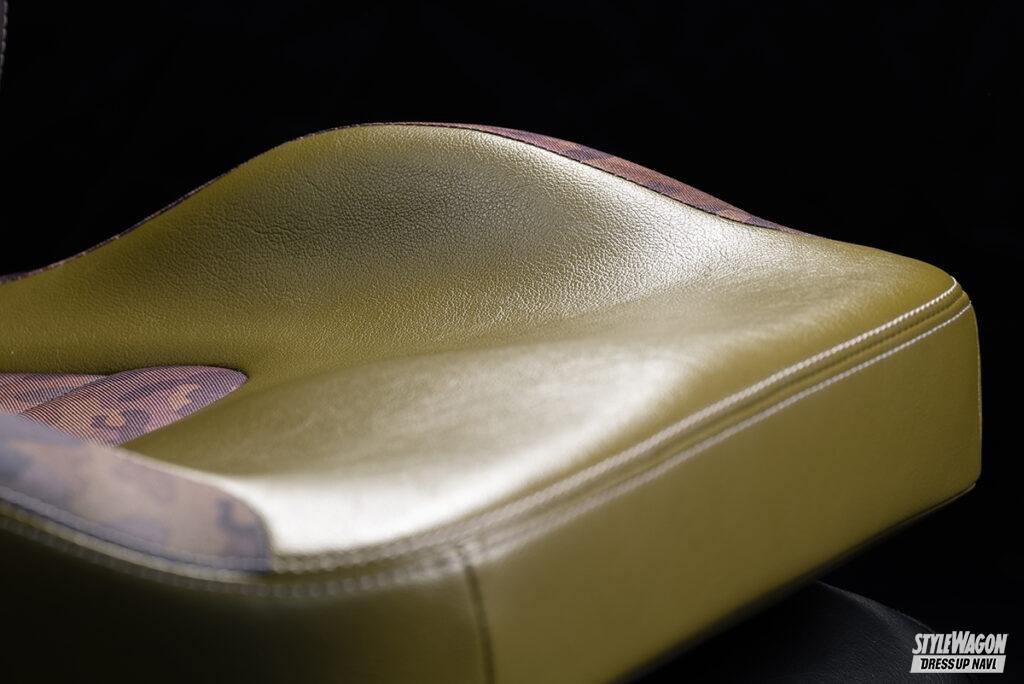 「オフローダーのジムニーには、迷彩柄のバケットシートが最高に似合う！」の13枚目の画像