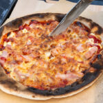 「ピザを焼いているのは軽トラ・サンバーの荷台ですか!?」の9枚目の画像ギャラリーへのリンク