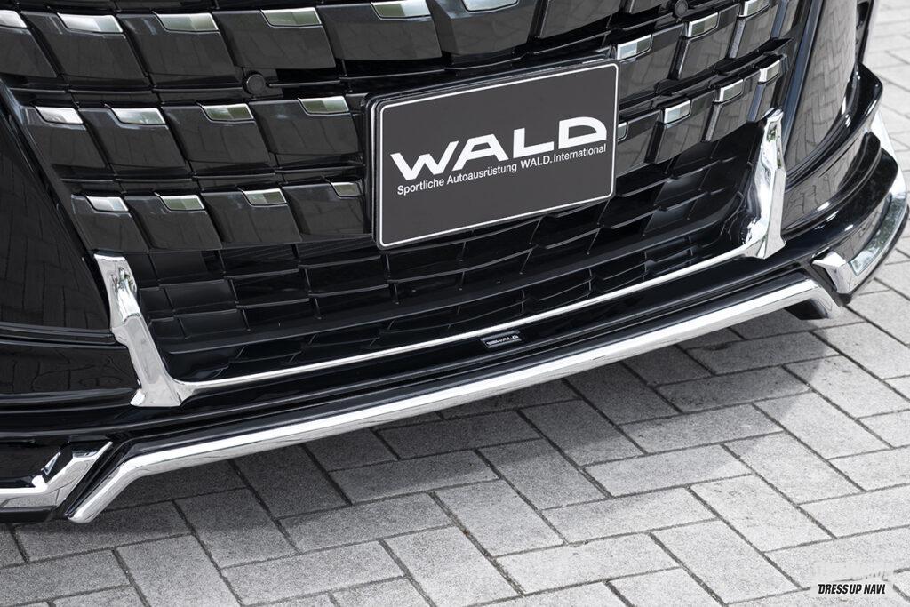 「メッキ煌めく！【WALD SPORTS LINE・アルファード】純正感と独創性を両立するヴァルド流のカスタマイズ」の4枚目の画像