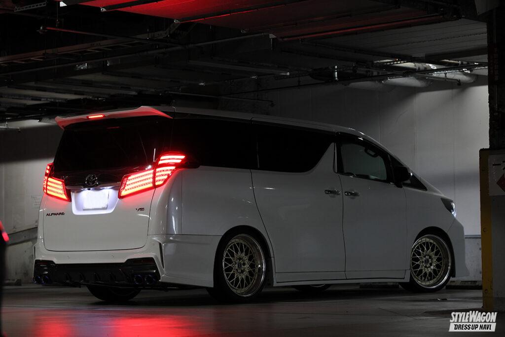 「【連載】後期仕様へ進化!? さらにLED化でイマドキ感を爆上げ【坂東マサのALPHARD EVOLUTION  Vol.6／前編】」の2枚目の画像