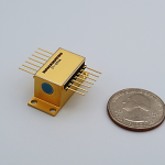 「NEDO：世界最小、指先サイズの波長掃引量子カスケードレーザーを開発」の1枚目の画像ギャラリーへのリンク