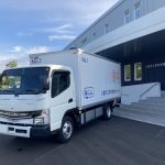 「三菱ふそう：電気小型トラック「eCanter」が埼玉県久喜市の学校給食を配送」の1枚目の画像ギャラリーへのリンク