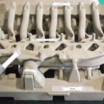 マツダ・スカイアクティブエンジンの精密砂型鋳造：シリンダーヘッドをわずか1分で製造［内燃機関超基礎講座］ - big_main76093_20210223095126000000