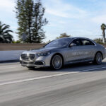 「メルセデス・ベンツが自動車メーカーとして米国市場では世界初となる、自動運転システム SAEレベル3の認証を取得。時速64kmの条件下で自動運転が可能。」の5枚目の画像ギャラリーへのリンク