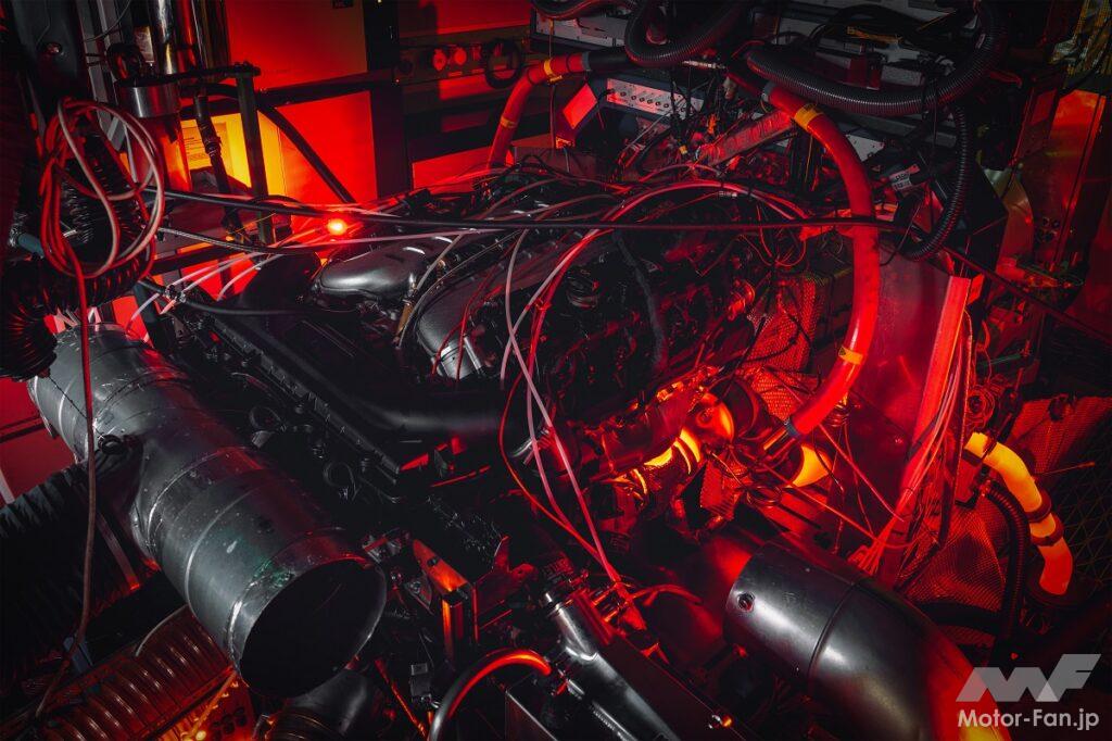 「ベントレーが史上最もパワフルな12気筒エンジンの生産を2024年4月に終了」の4枚目の画像