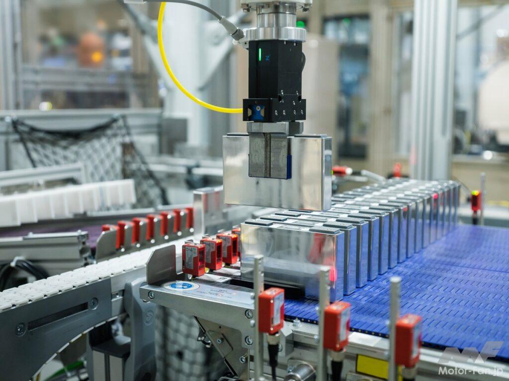 「BMWグループのドイツ・ライプツィヒ工場で電子部品生産が拡大」の4枚目の画像