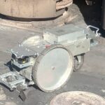 「JFEスチール、難条件対応型自走式清掃ロボットを開発し製鉄所設備の自動清掃作業に導入」の1枚目の画像ギャラリーへのリンク