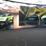 「日産自動車、デザインの魅力向上を実現する新デザインプレゼンテーションホールを公開」の1枚目の画像ギャラリーへのリンク