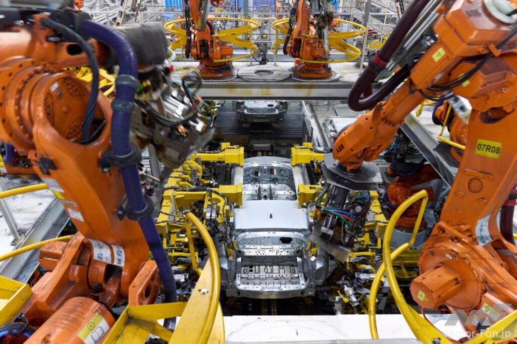 「新型MINIカントリーマンが、BMW・ライプツィヒ工場にて製造開始。電動車の製造能力を高めた同工場にて3種のパワートレインを搭載」の10枚目の画像
