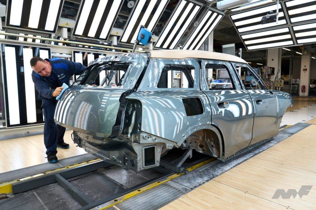 「新型MINIカントリーマンが、BMW・ライプツィヒ工場にて製造開始。電動車の製造能力を高めた同工場にて3種のパワートレインを搭載」の15枚目の画像