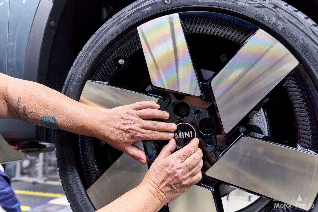「新型MINIカントリーマンが、BMW・ライプツィヒ工場にて製造開始。電動車の製造能力を高めた同工場にて3種のパワートレインを搭載」の20枚目の画像